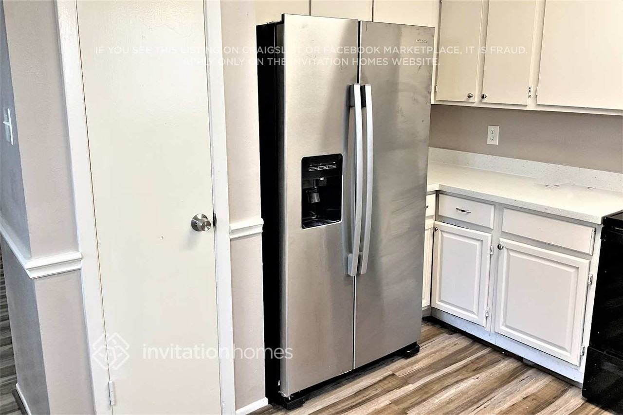 4514 Tylergate Dr - Photo 4 of 16