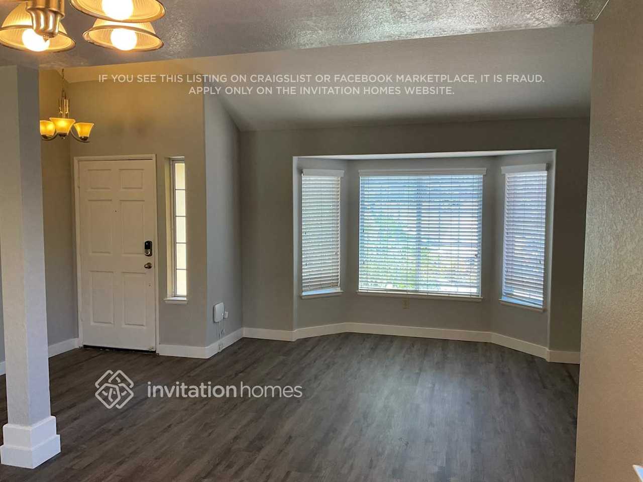 1731 La Manzana Ln - Photo 2 of 13