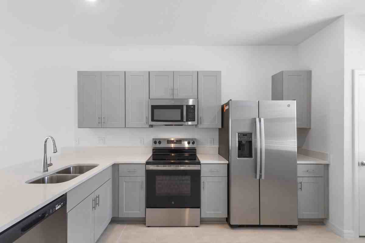 3094 Skyline Loop - Photo 3 of 28