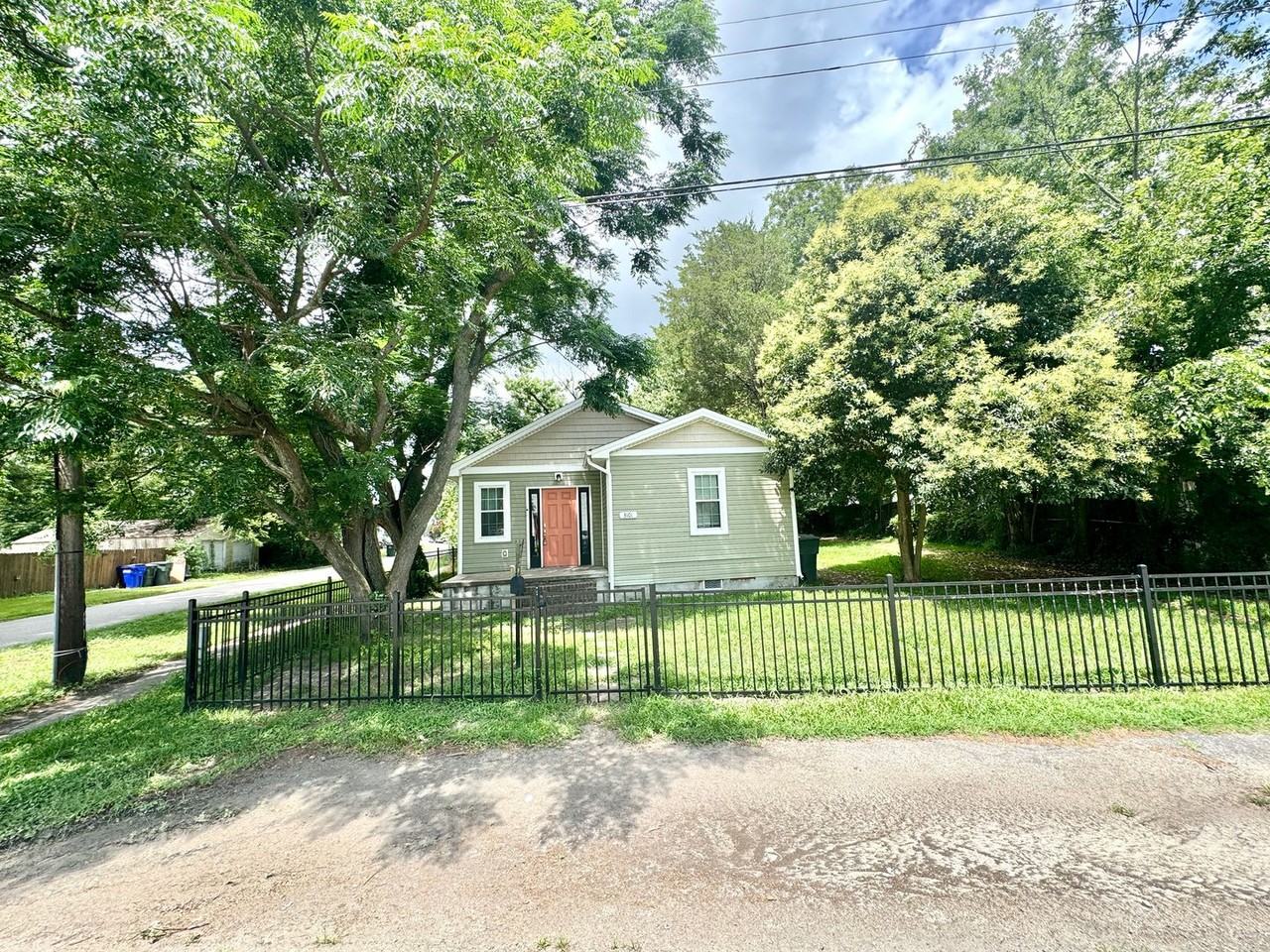 3101 Hurley Ave - Photo 2 of 18