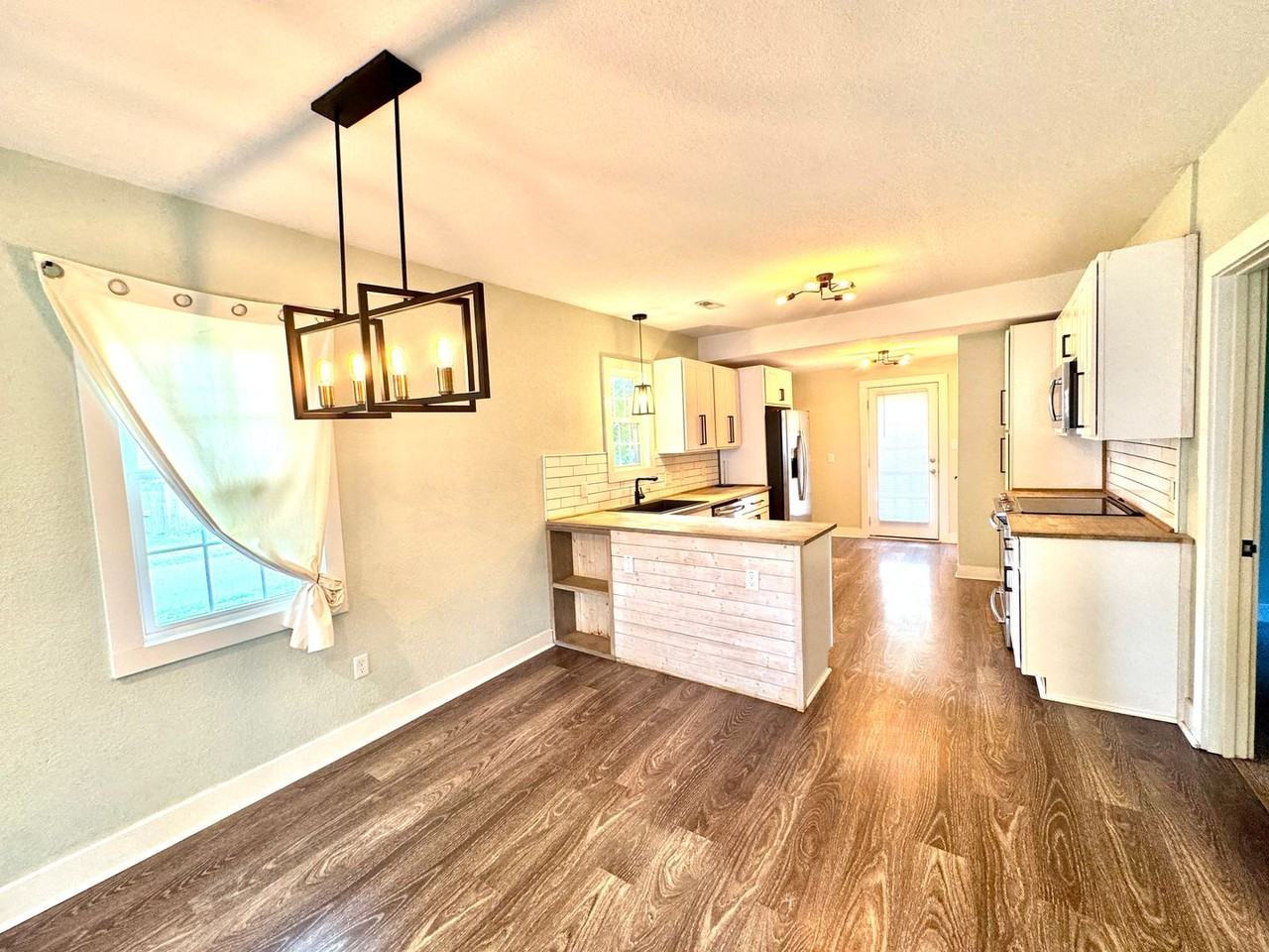 3101 Hurley Ave - Photo 6 of 18