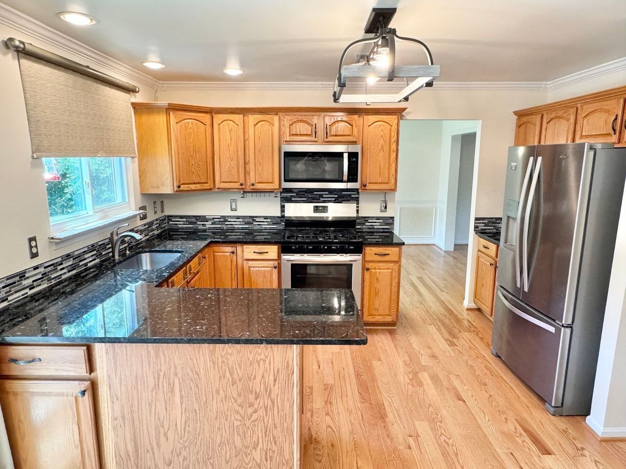 53 Crestwood Ln - Photo 3 of 43