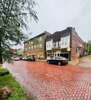 featured image of 2029 Murray Hill Rd