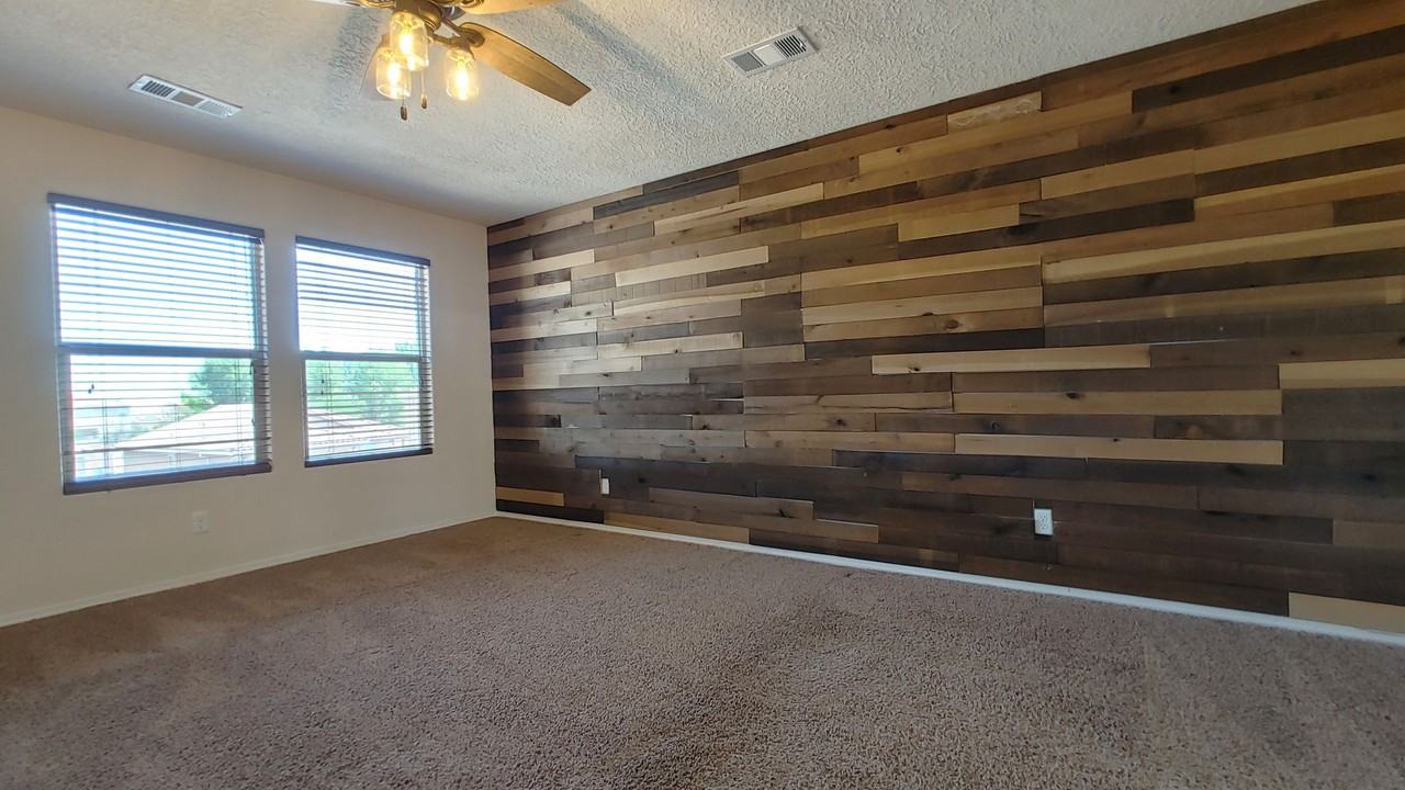 573 Creekside Ave Sw - Photo 7 of 20