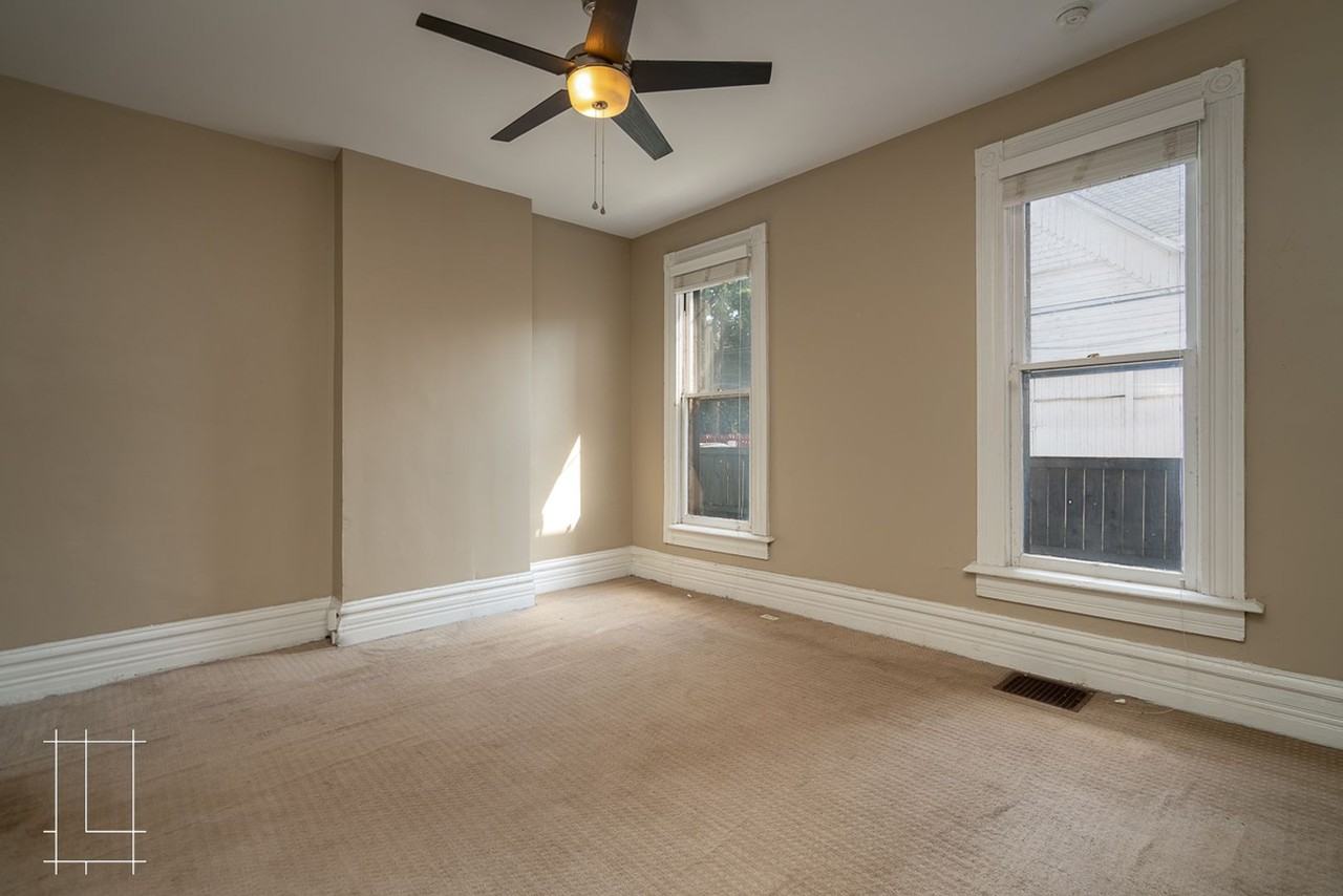 216 W. Hubbard Ave - Photo 7 of 50