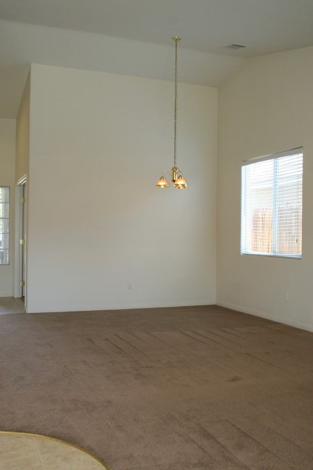 9313 Tahiti Ave - Photo 3 of 23