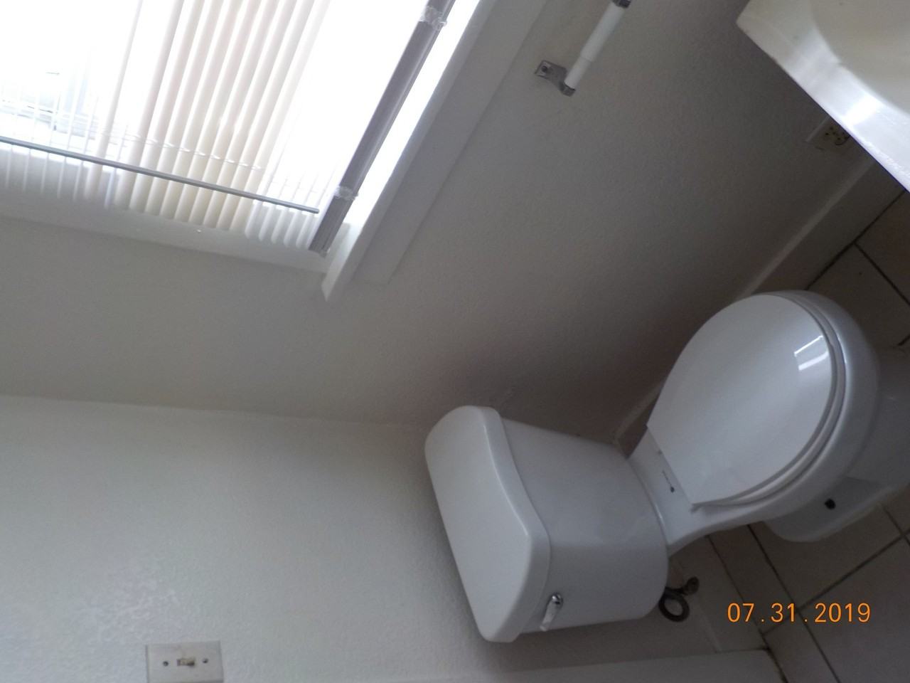 1220 G St - Photo 5 of 12