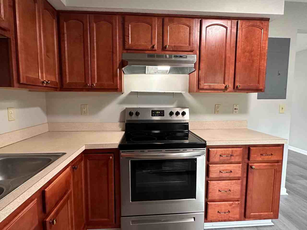 828 Nottingham Dr - Photo 6 of 20