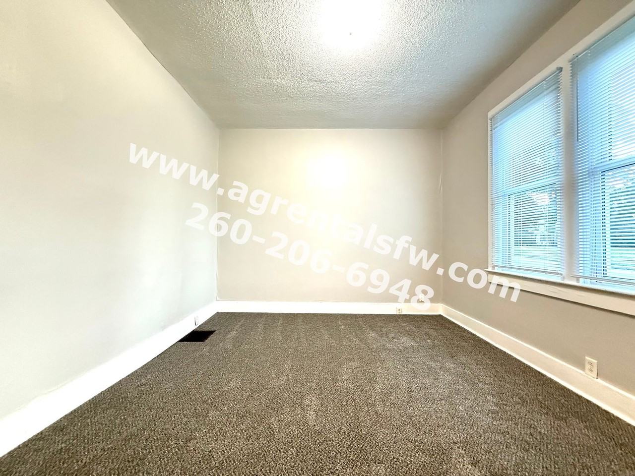 905 Grace Ave - Photo 2 of 16