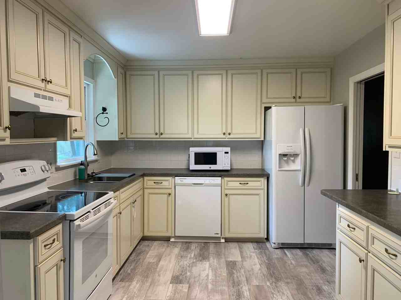 309 Ronald Dr - Photo 3 of 24