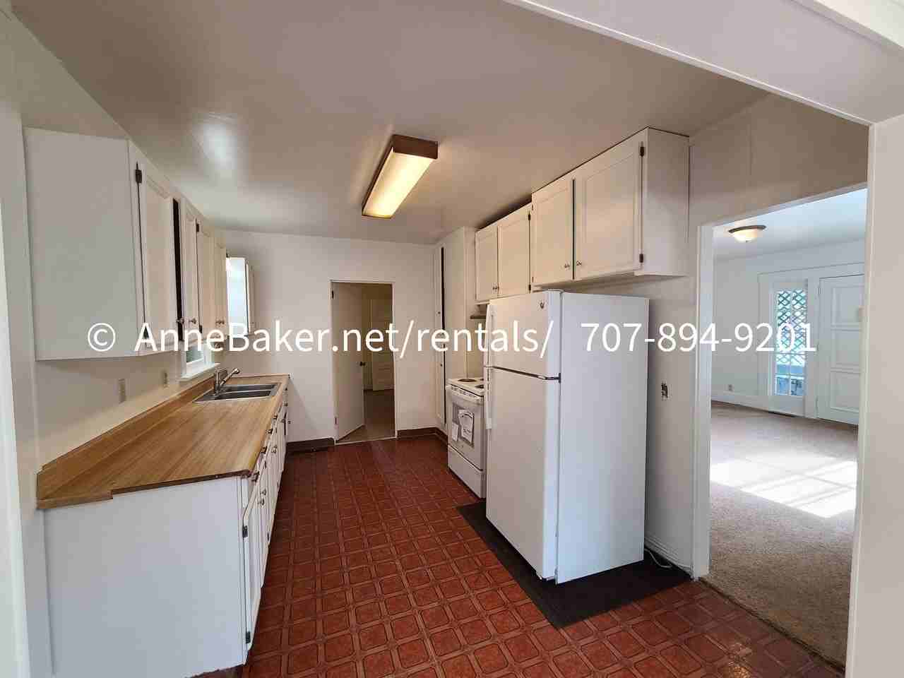 326 E 1st St - Photo 2 of 16