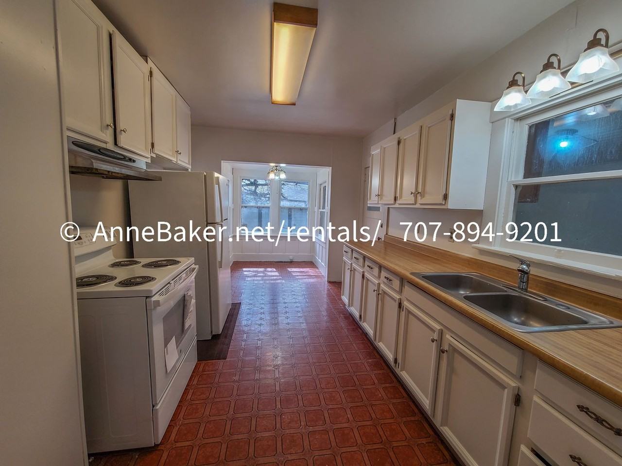 326 E 1st St - Photo 3 of 16