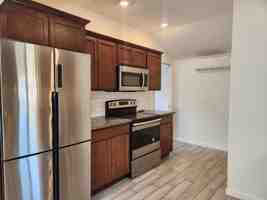 featured image of 985 Xavier St