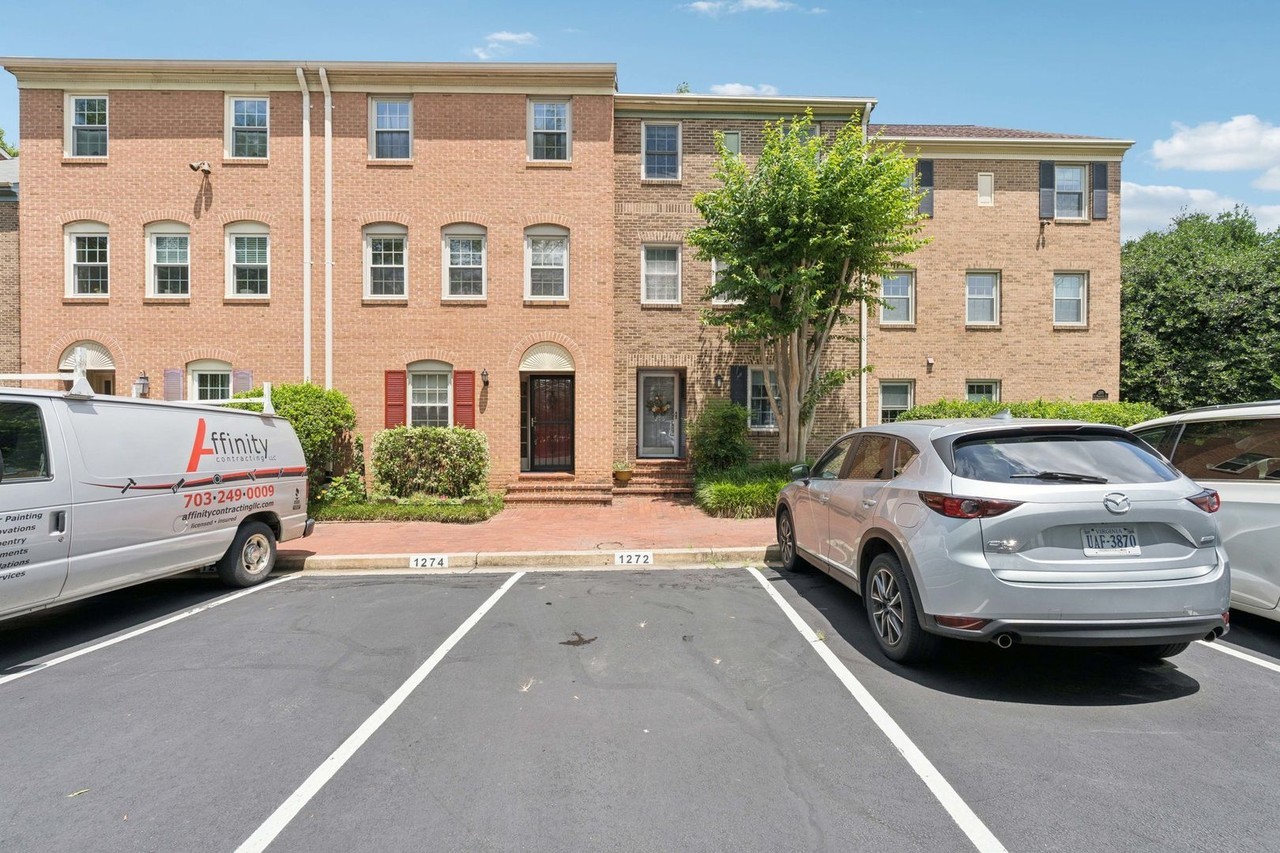 1272 S Washington St - Photo 3 of 38