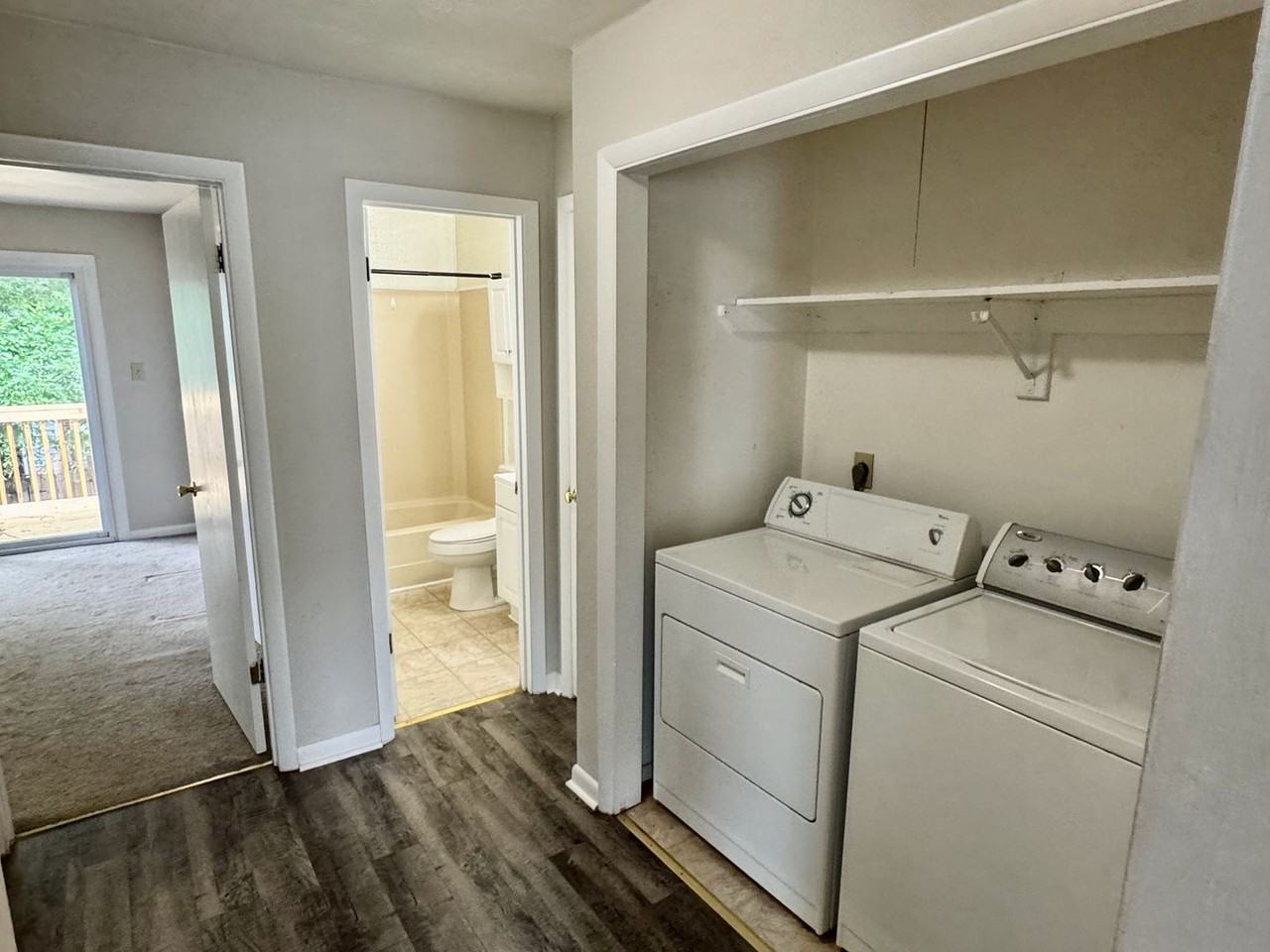 2132 Point Hollow Ct - Photo 7 of 10