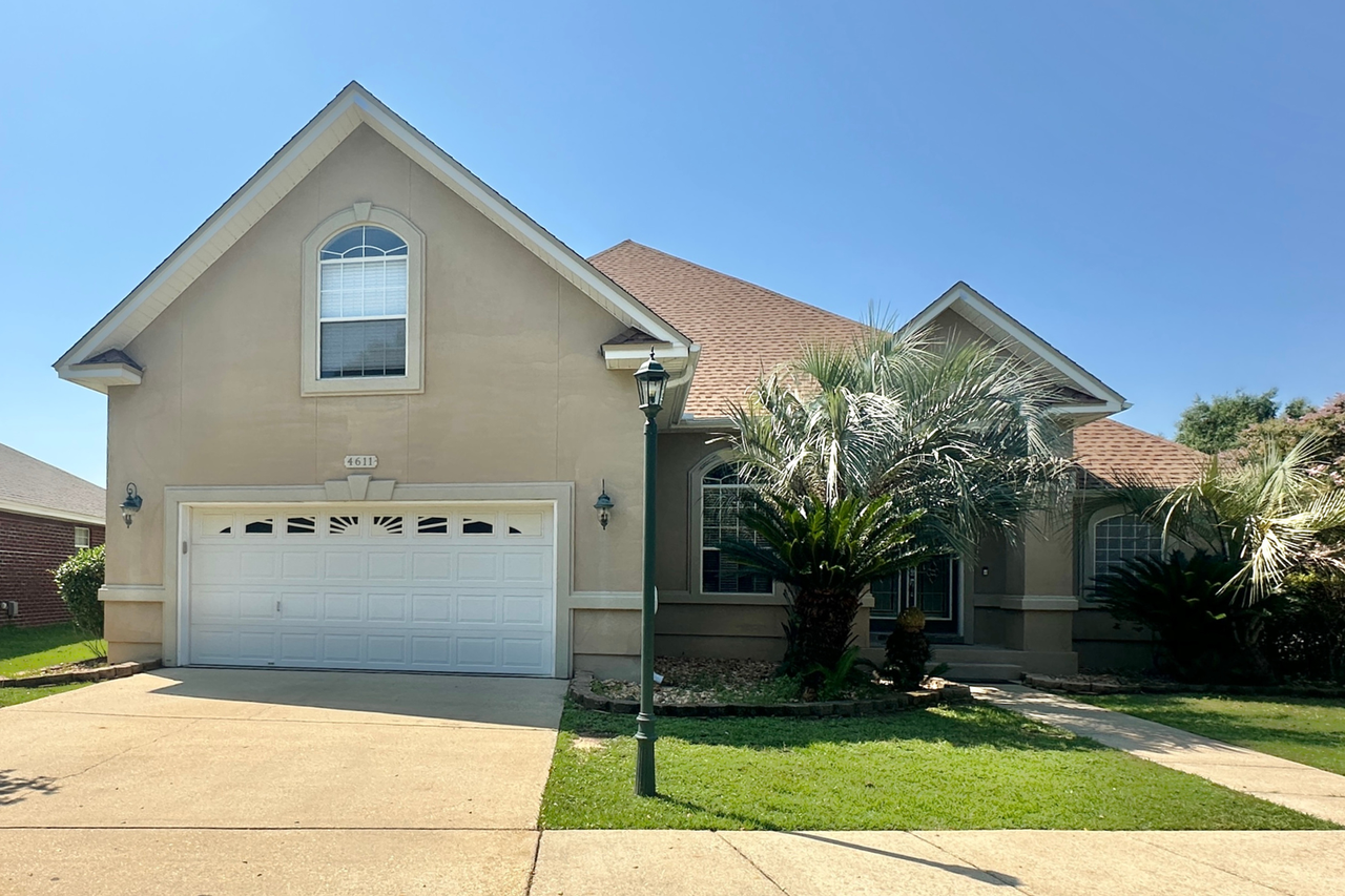 4611 Chanan Dr - Photo 3 of 36