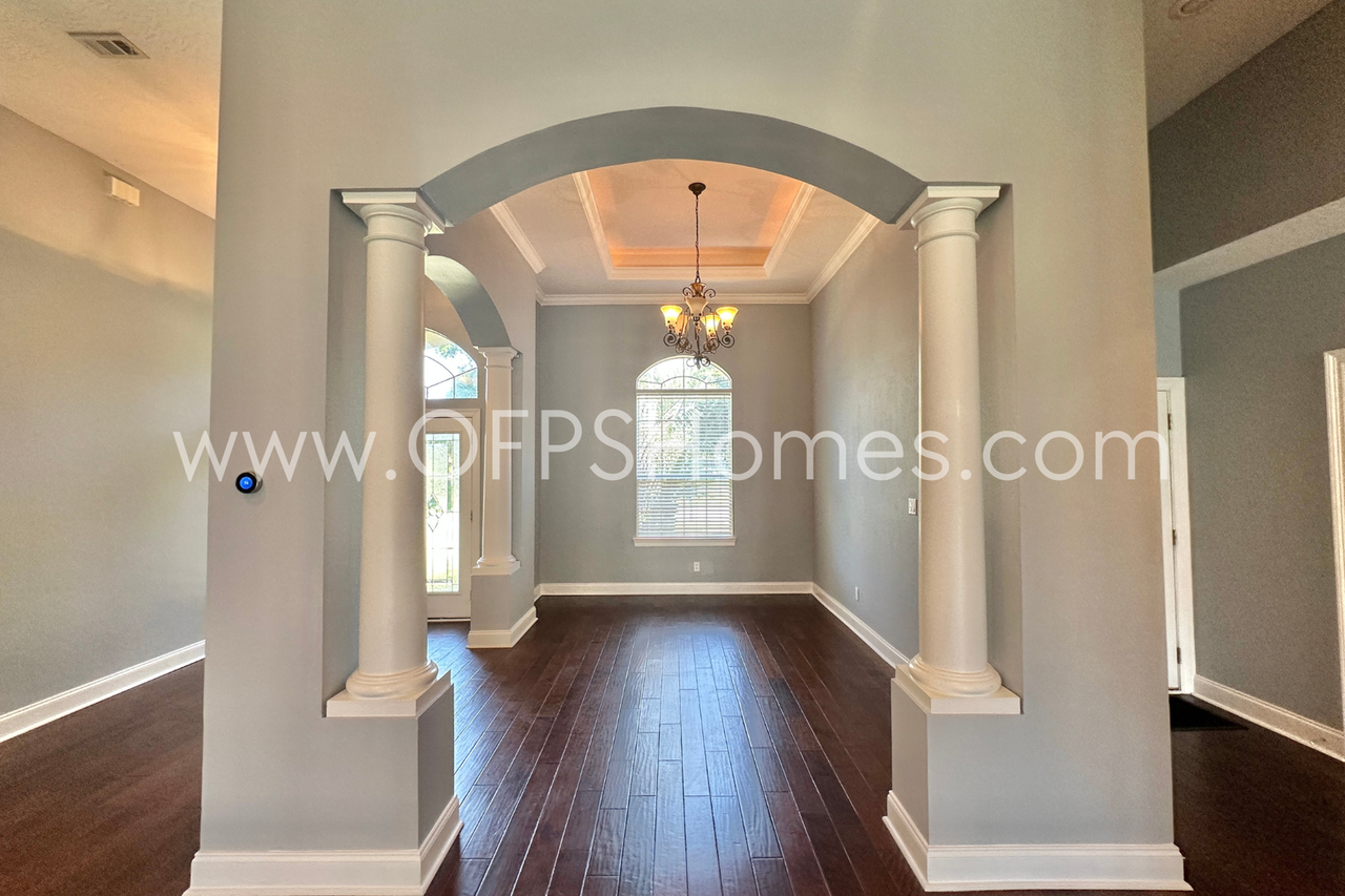 4611 Chanan Dr - Photo 7 of 36