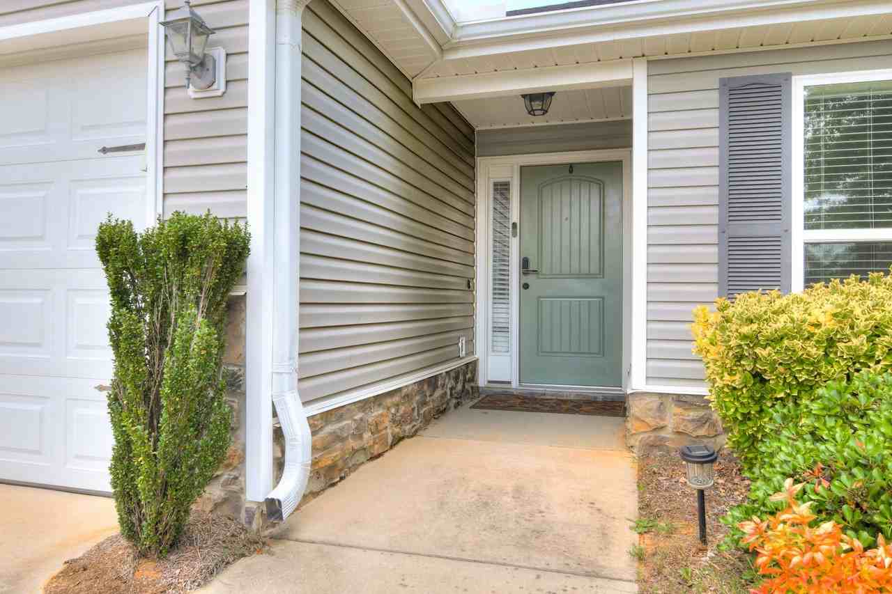 720 Neville St - Photo 4 of 32