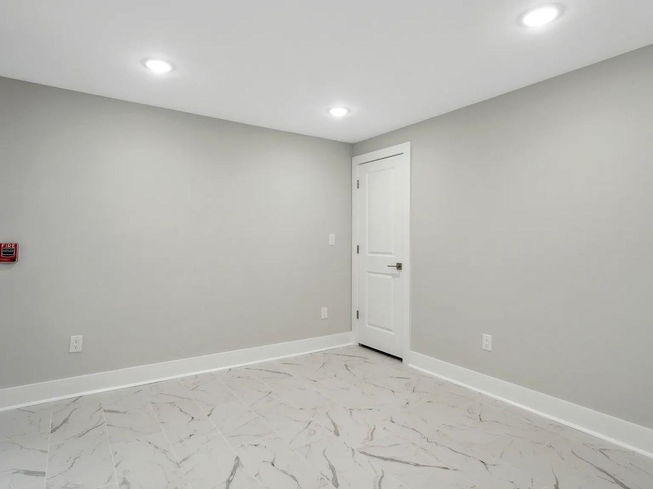 2120 Berges St - Photo 7 of 10