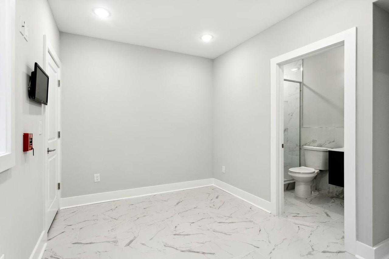 Fishtown Apartment - Photo 6 of 23