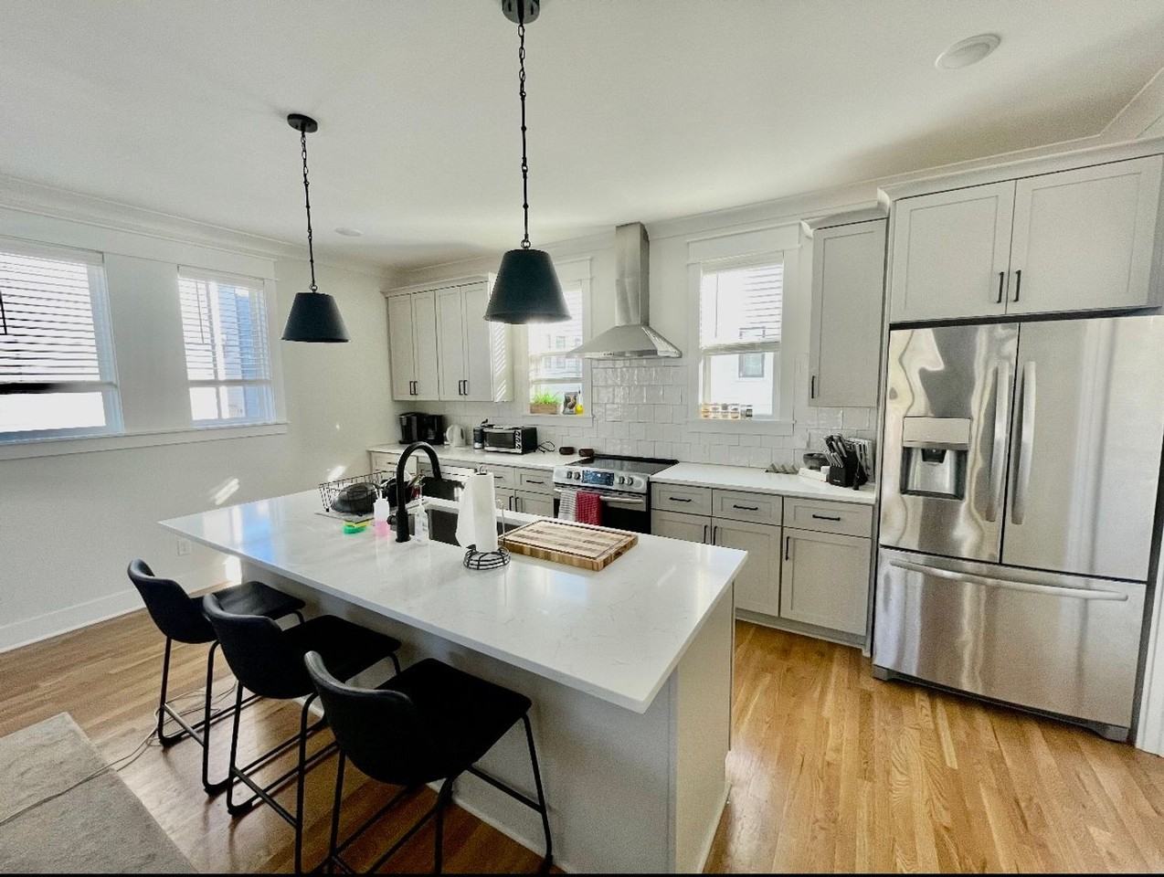 530 Edwin St #3 - Photo 2 of 17