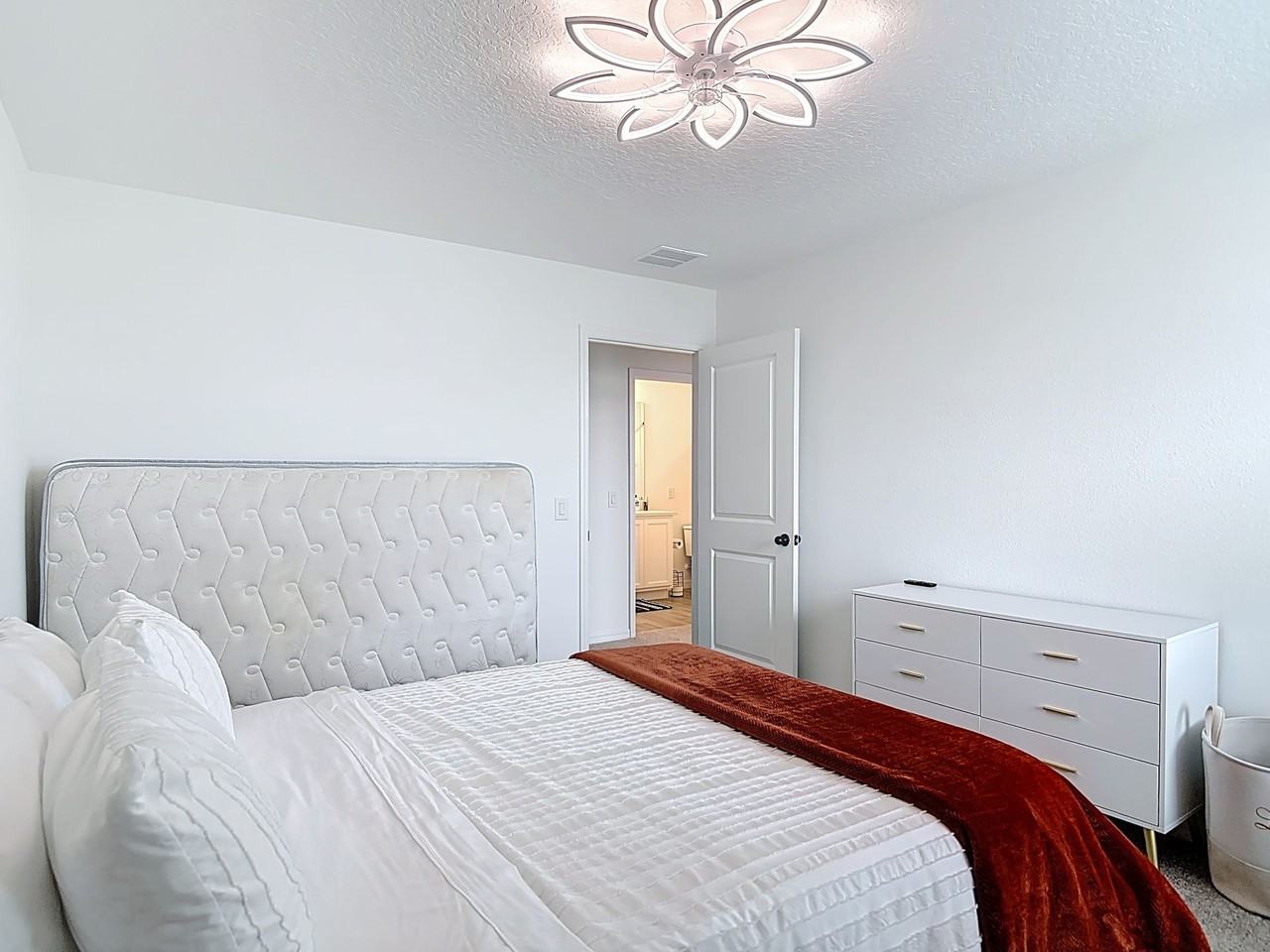 1348 Sterling Pointe Dr - Photo 3 of 50