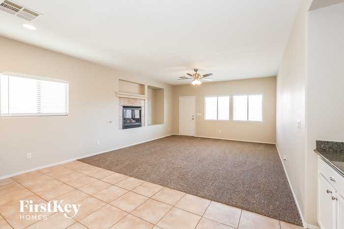 6604 Johnny Love Ln - Photo 3 of 15