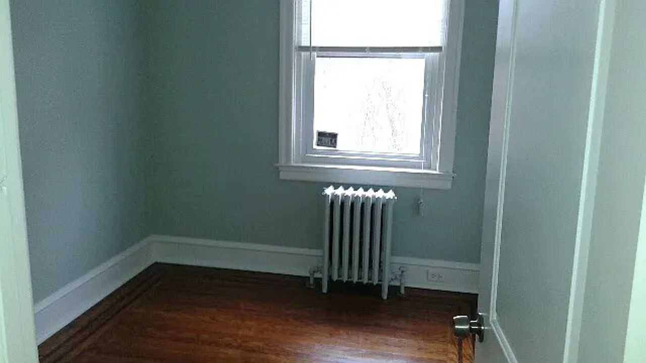 272 Wabash Ave - Photo 3 of 7