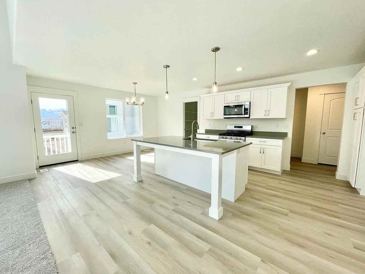 3665 W 1330 N - Photo 2 of 7
