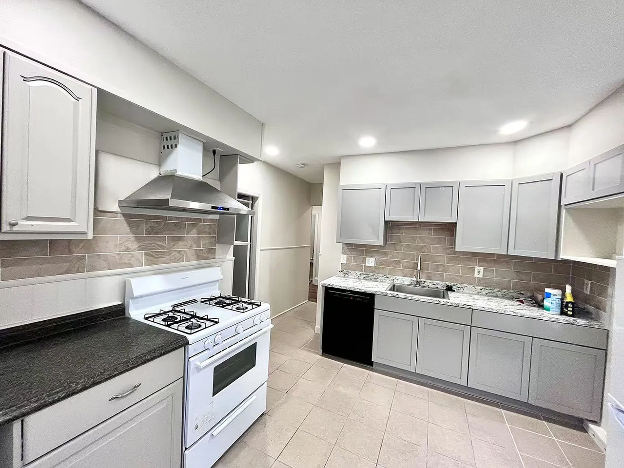 11 Shawmut St - Photo 2 of 13