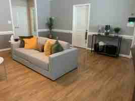 featured image of Cliffdale Rd & Beach Wy