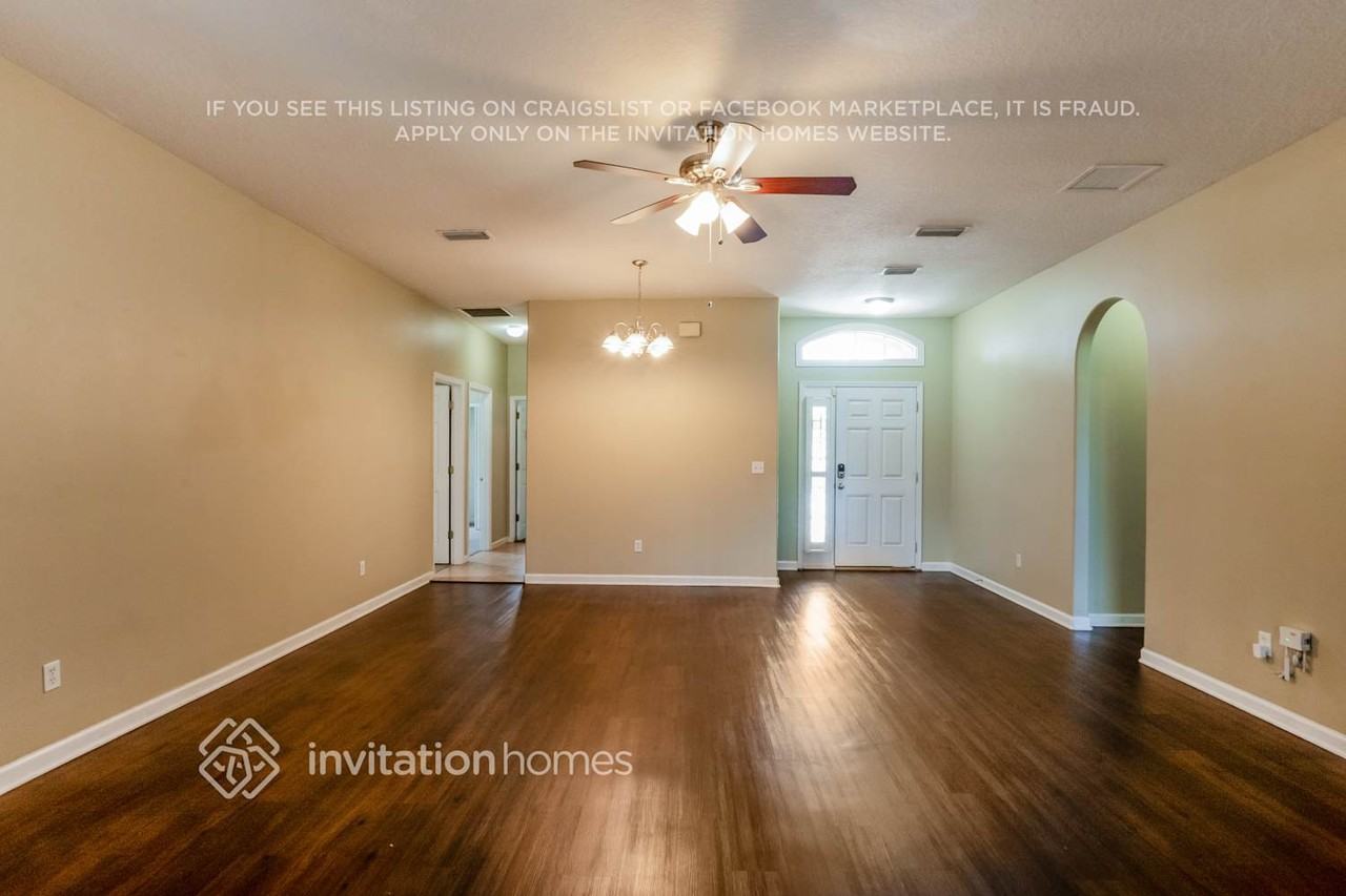 257 Perfect Dr - Photo 4 of 17