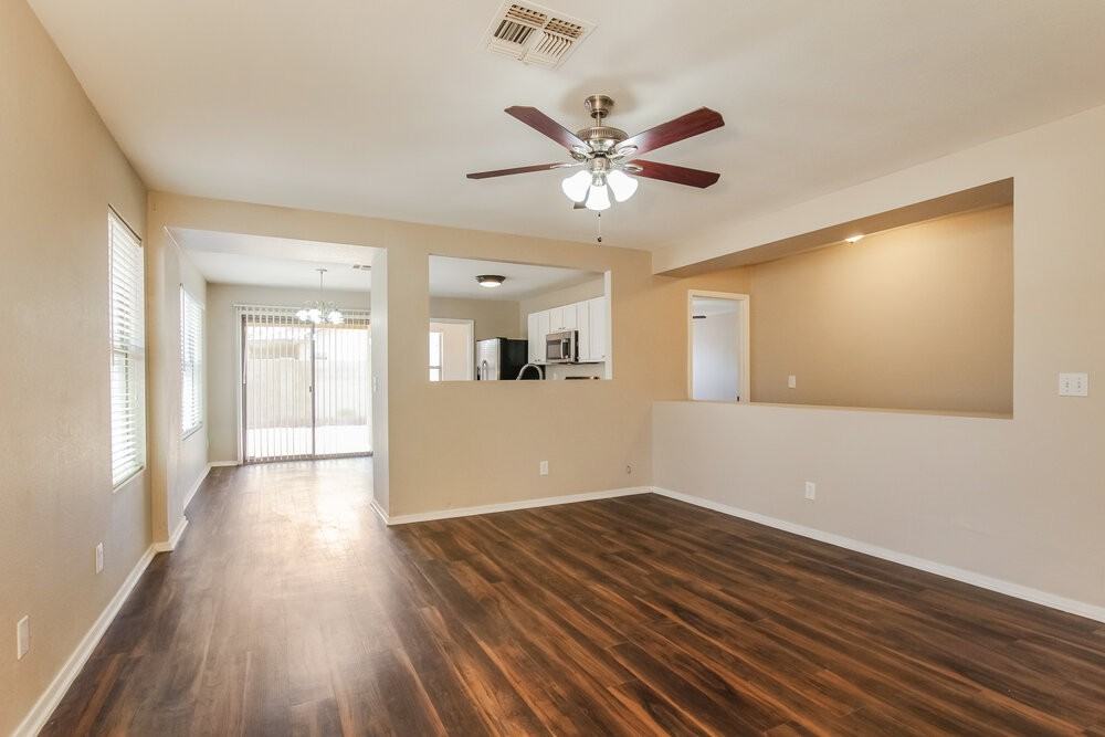 2299 E Peach Tree Dr - Photo 3 of 16