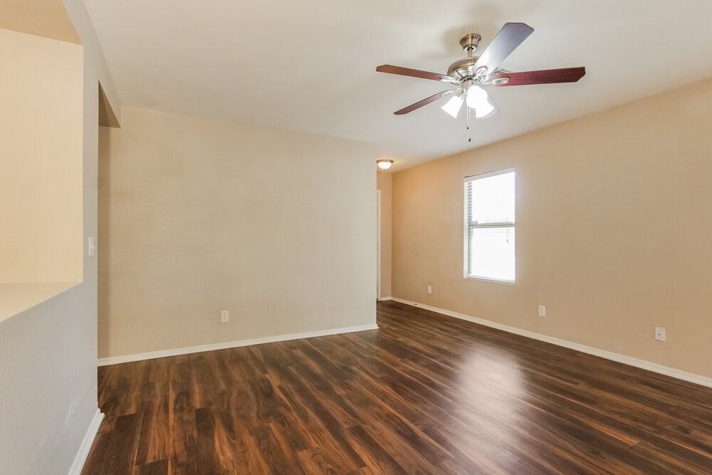 2299 E Peach Tree Dr - Photo 5 of 16