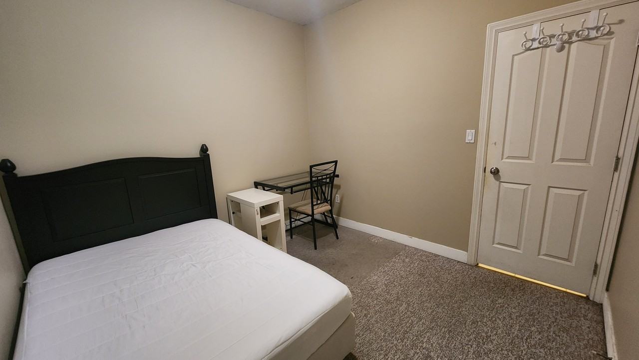 5089 Manor Street - Photo 2 of 14