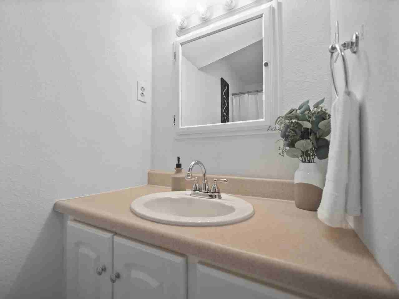 4227 N Madison St - Photo 2 of 8