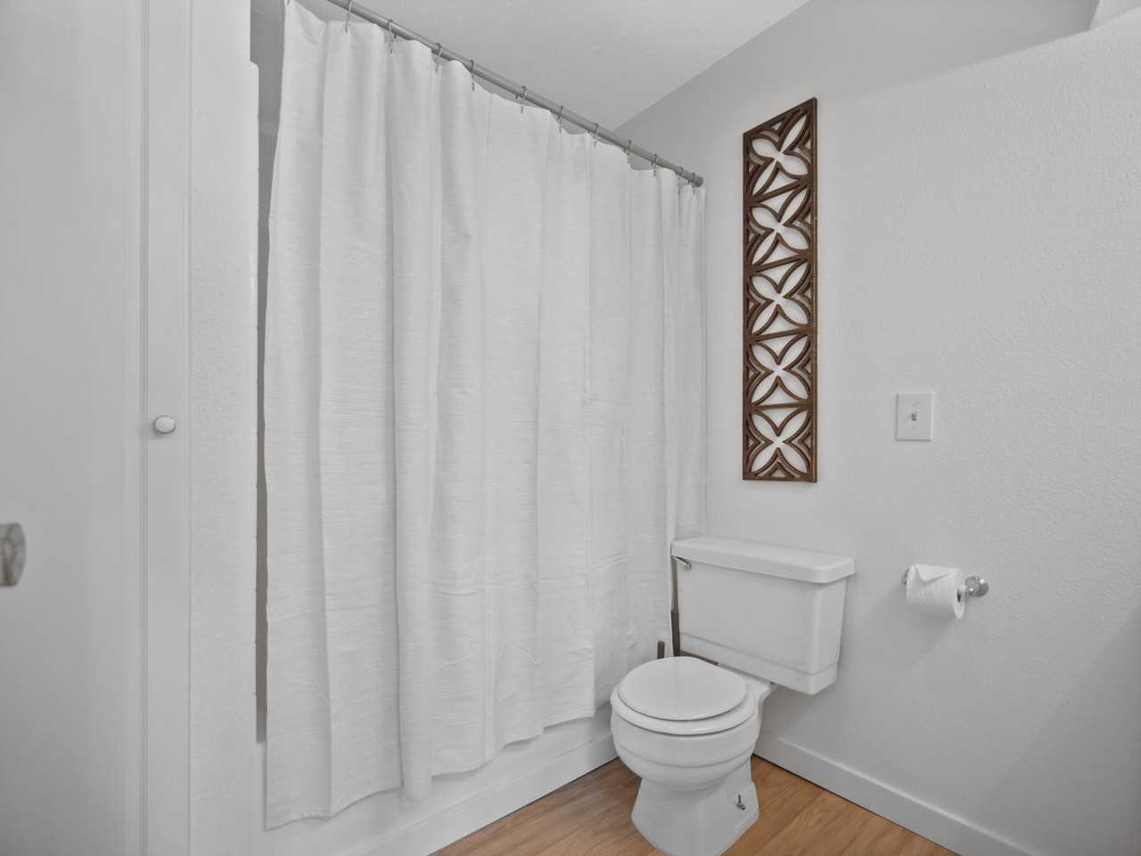 4227 N Madison St - Photo 4 of 8