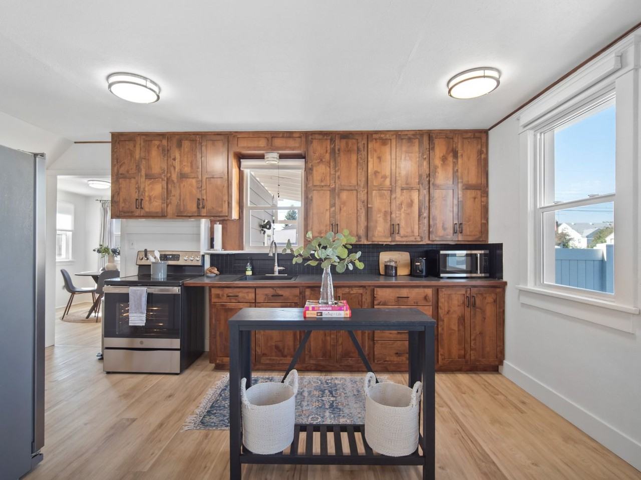 4227 N Madison St - Photo 6 of 8