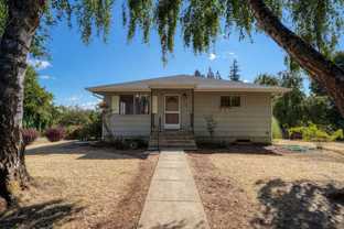 21214 Liberty St Ne - Photo 1 of 1