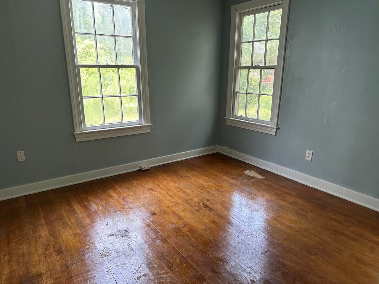 506 Woodbury Road - Photo 5 of 7