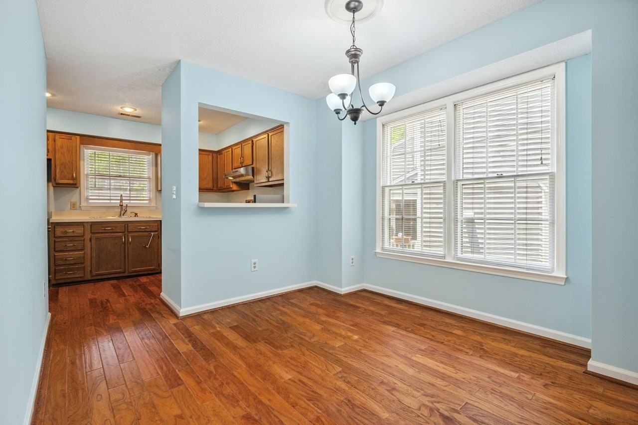 128 Shady Spring Pl - Photo 7 of 29