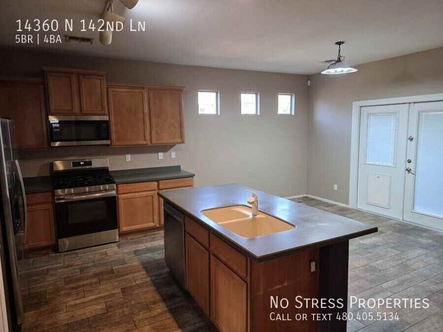 14360 N 142nd Ln - Photo 2 of 24