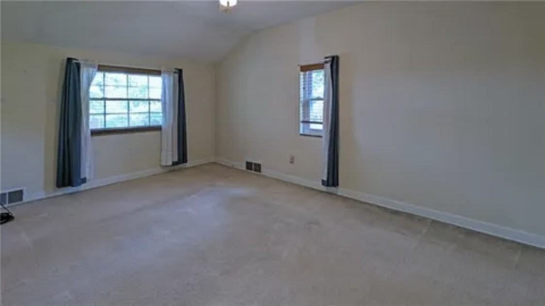 114 Roberta Dr #NA - Photo 3 of 13