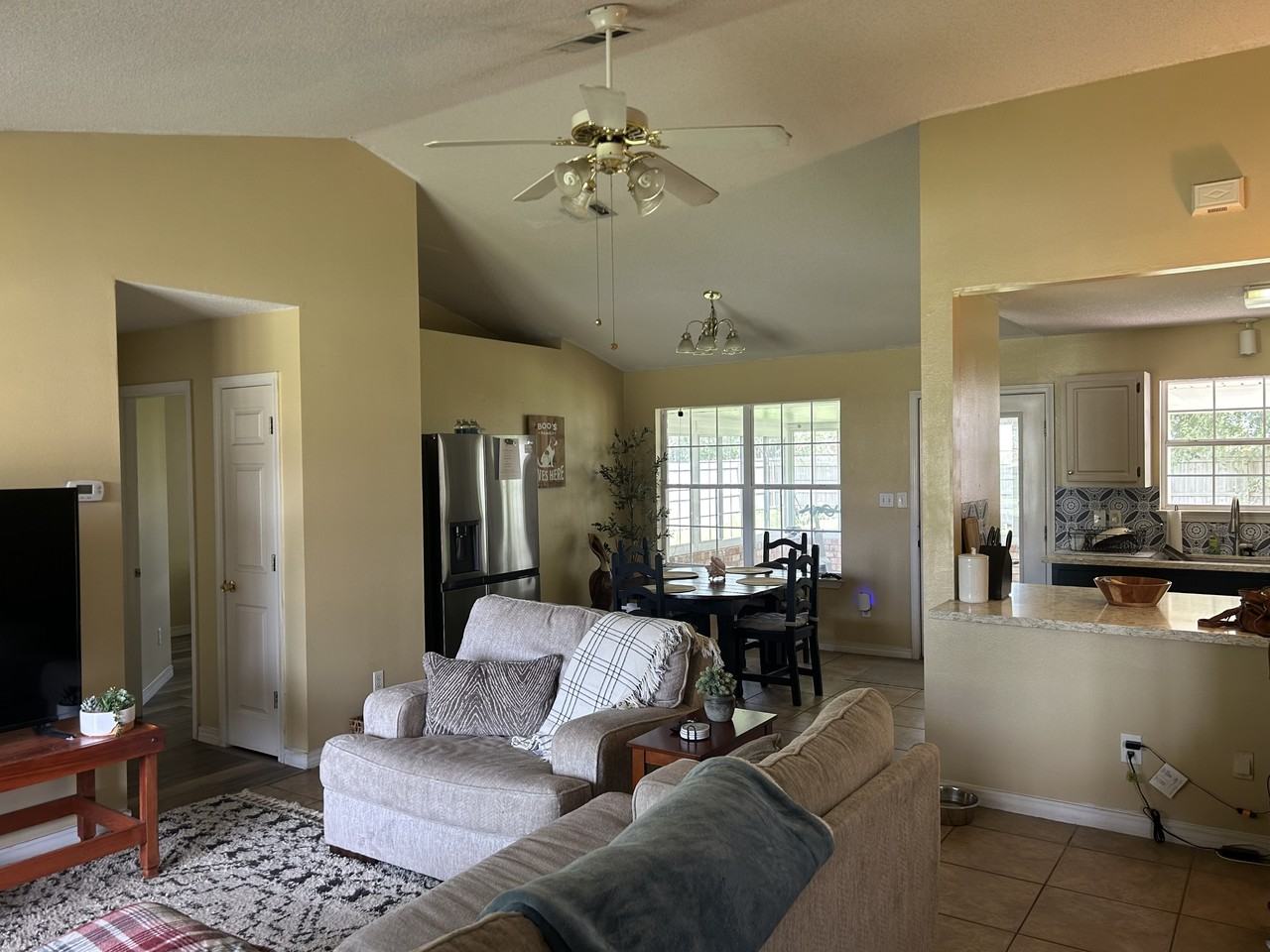 4007 Lochmoor Dr #NA - Photo 2 of 19