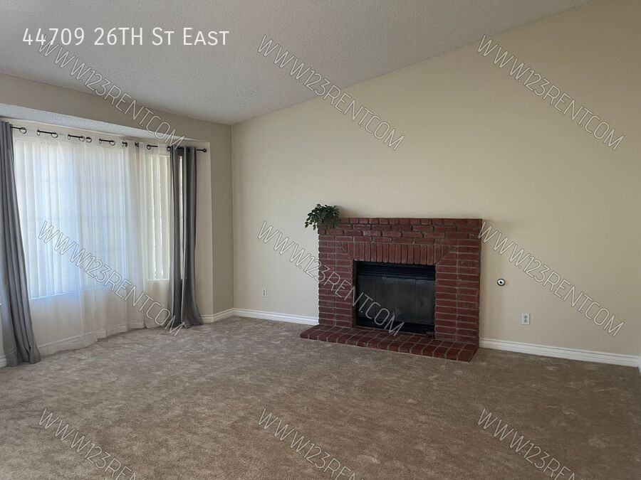 44709 26th St E - Photo 3 of 18