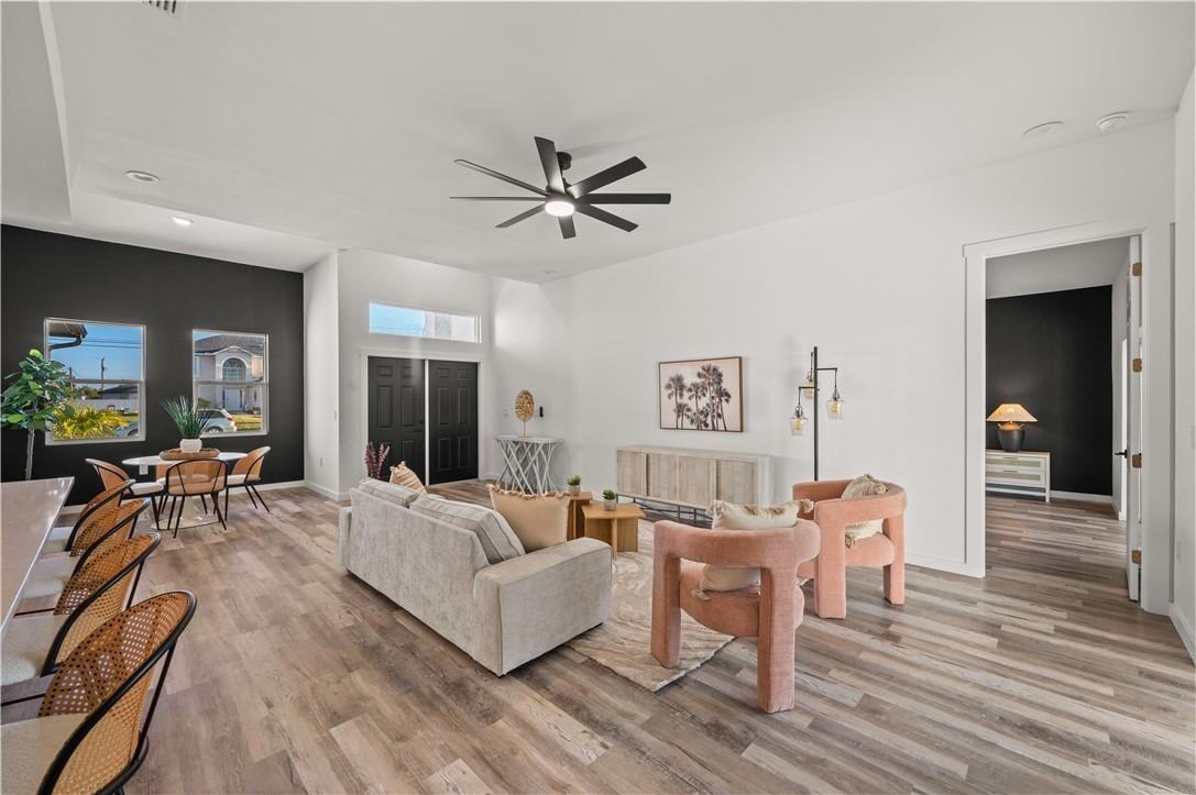 1515 Nelson Rd N - Photo 3 of 16