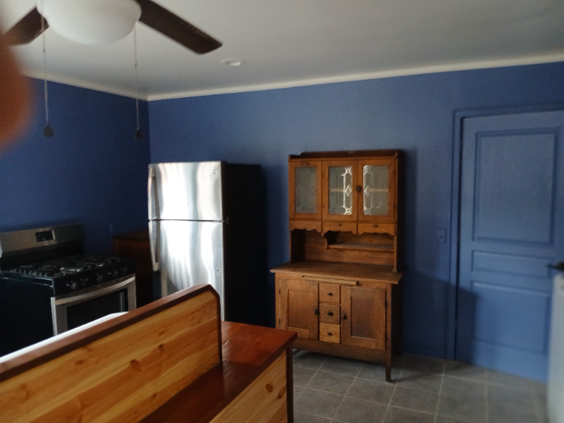 205 S Lyles Ave - Photo 7 of 9