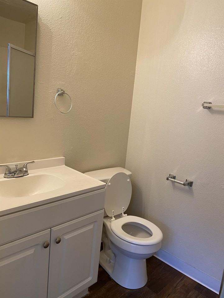 514 13th Street - Photo 6 of 14