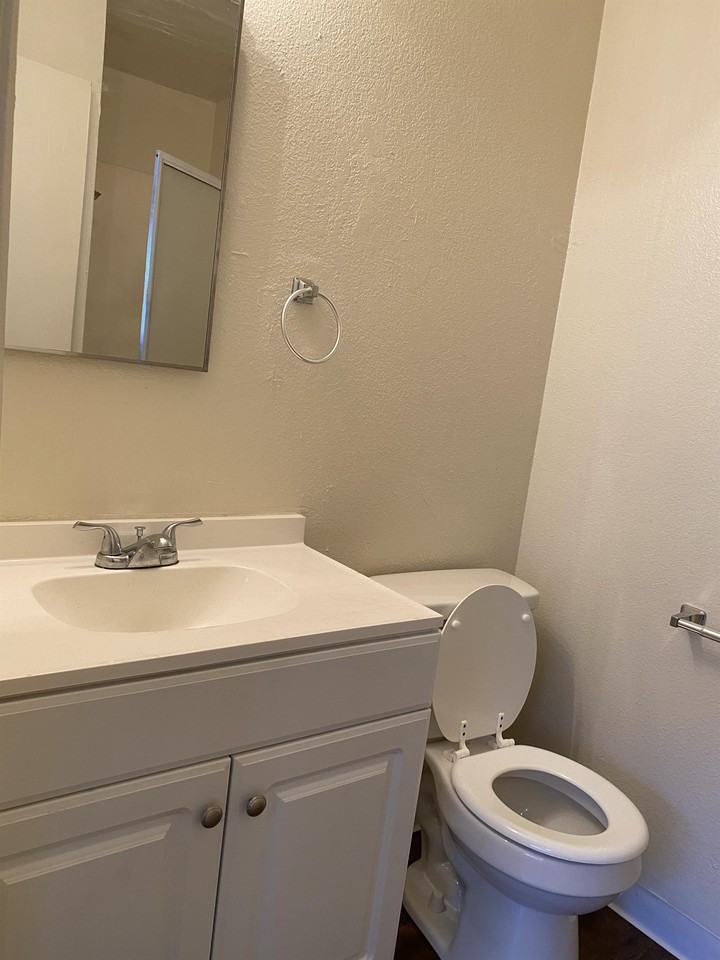 514 13th Street - Photo 7 of 14