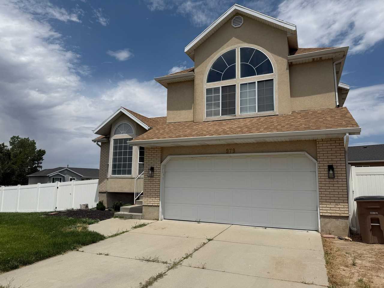 979 E Blue Heron Cir - Photo 5 of 17